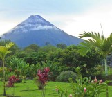 Arenal Volcano in wispy clouds - Lumle holidays