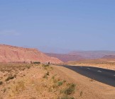 Road through desert - Lumle holidays