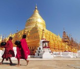 Shwezigon Paya, Bagan, Myanmar.