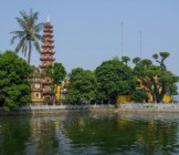 tran quoc pagoda vietnam