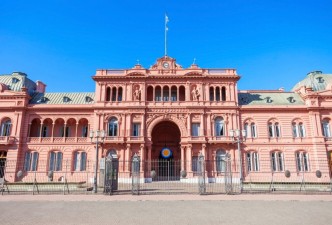 Highlights of Argentina: Culture, Landscapes, Wine & Wildlife