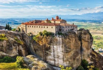 Classical Greece: Nafplion, Olympia, Delphi, Meteora & Ancient Wonders