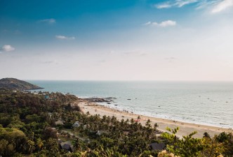 Treasures of Karnataka & Goa: Ancient Kingdoms, Coffee Hills & Beaches