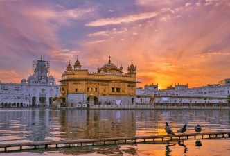 Himalayan Foothills & Golden Temple: A North India Journey