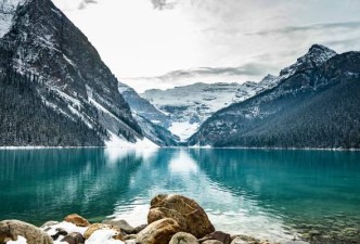 Canadian Rockies & British Columbia: Mountains, Lakes, Glaciers, Wildlife & Culture