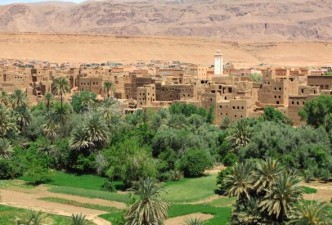 Atlas Mountains – Tracks of the Nomads: Trekking, Villages, Culture & Tradition