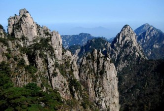 From Bund to the Wall: Shanghai, Yellow Mountain, Wuyuan & Beijing