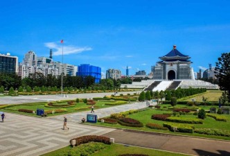 Taiwan Unveiled: Cities, Culture, Mountains, Coastlines, Temples & Traditions