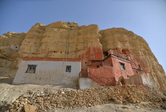 Upper Mustang Trek: Lo Manthang, Ghar Gompa & Kali Gandaki