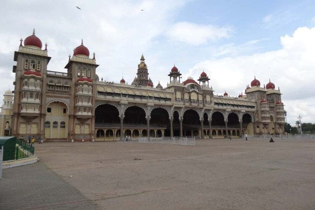 Mysore Palace in Katnataka - Lumle holidays