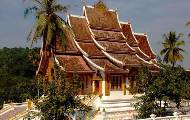 Laos temple - Lumle holidays