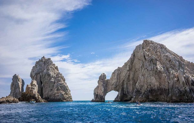 Rock Formations around the Arch in Cabo San Lucas - Lumle holidays