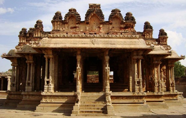 Vithala Temple Complex in Katnataka - Lumle holidays